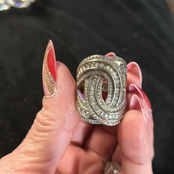 Ring - Picture 5 of 7